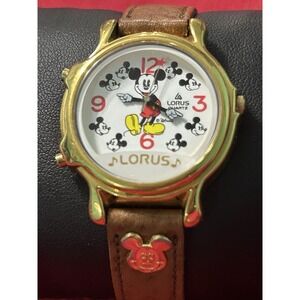Vintage Lorus Walt Disney Mickey Mouse Quartz Unisex Watch V422-0010